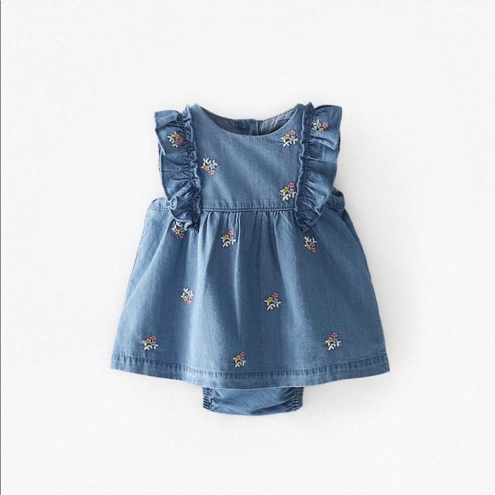 Zara denim floral dress 1-3 months